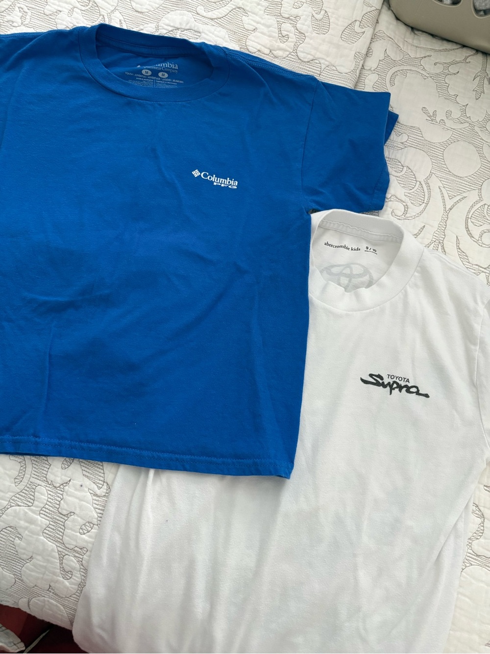Columbia Kids Short-Sleeve Tee in Royal Blue and Abercrombie Kids Tee bundle